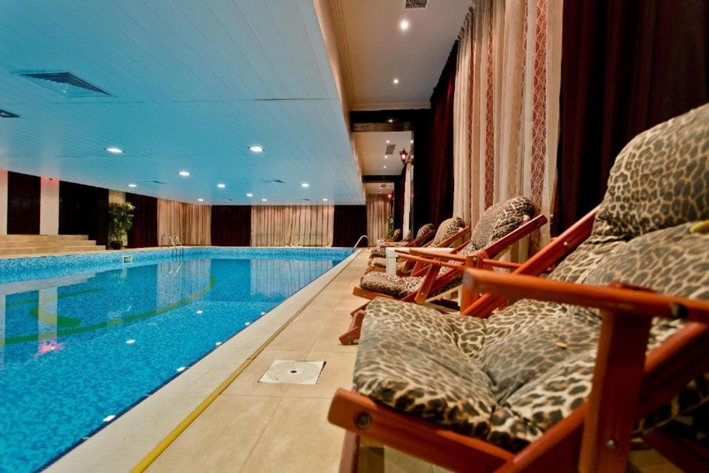 Гранд Манастира Частен Апартамент Pamporowo Exterior foto